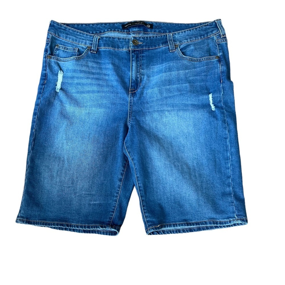 Truth+ Theory Bermuda‎ Jean Short wit Distressed Size: 22W